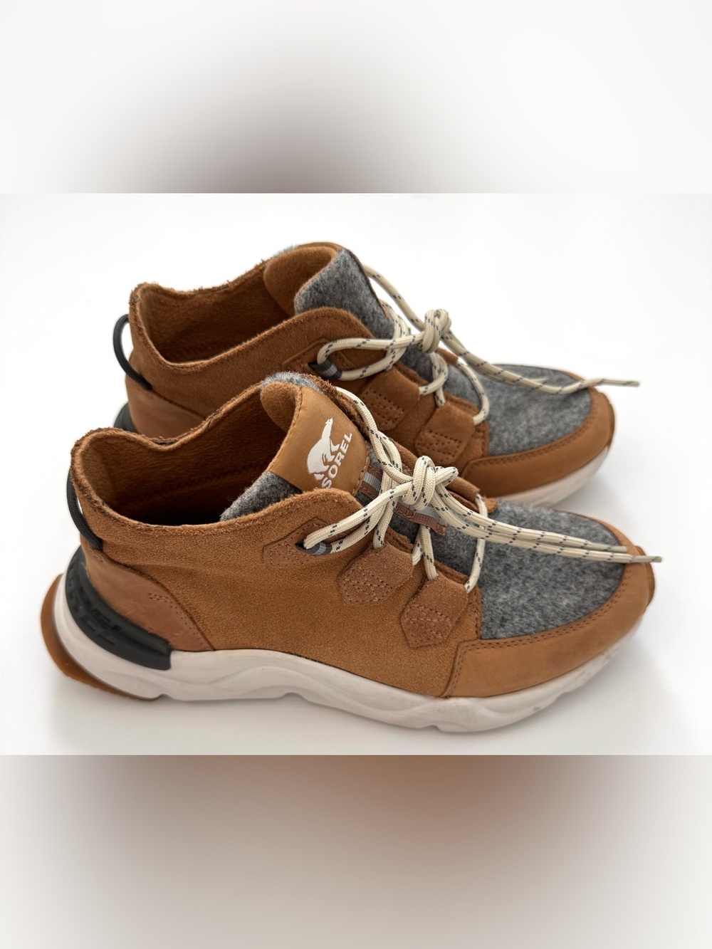 SOREL Kinetic RNEGD Caribou Waterproof Sneaker Boots Brown Gray 7.5